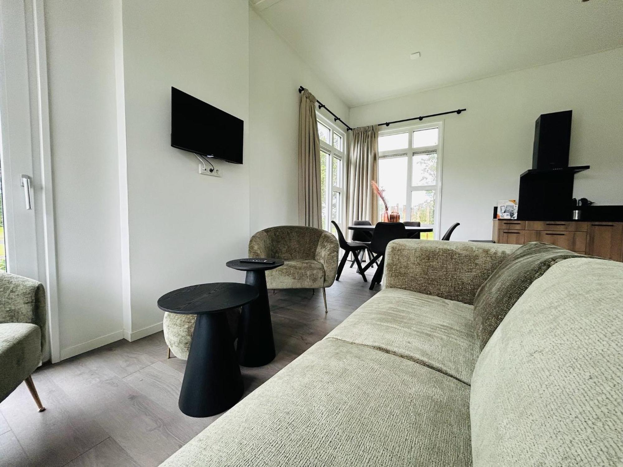 Bungalowpark De Horn - Floresta 215 Dirkshorn Exteriör bild